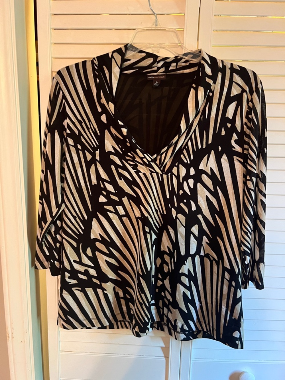 Dana Buchman Black & Beige Abstract V-Neck Tunic